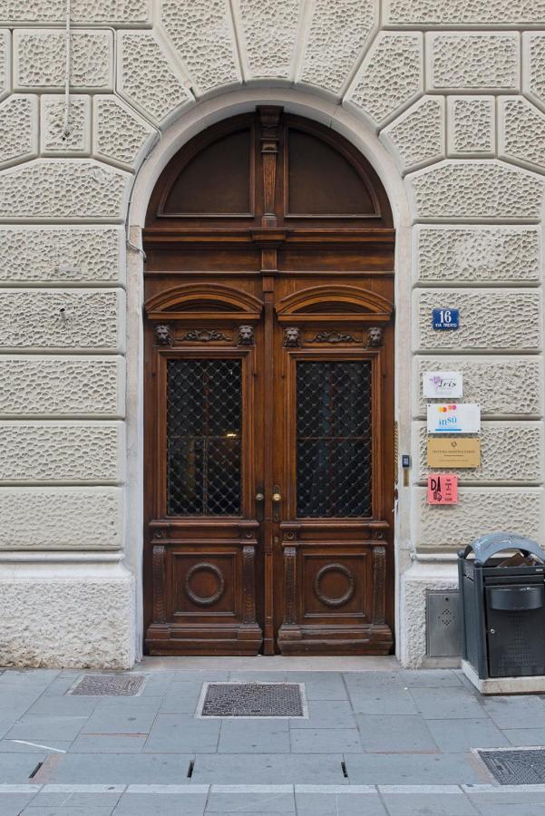 Dada Aparthotel Trieste Exterior photo
